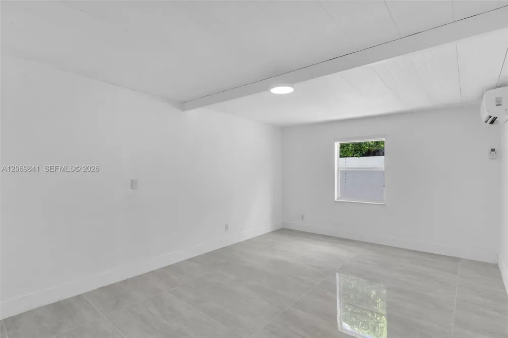 9999 NW 25th Ter Doral, FL 33172