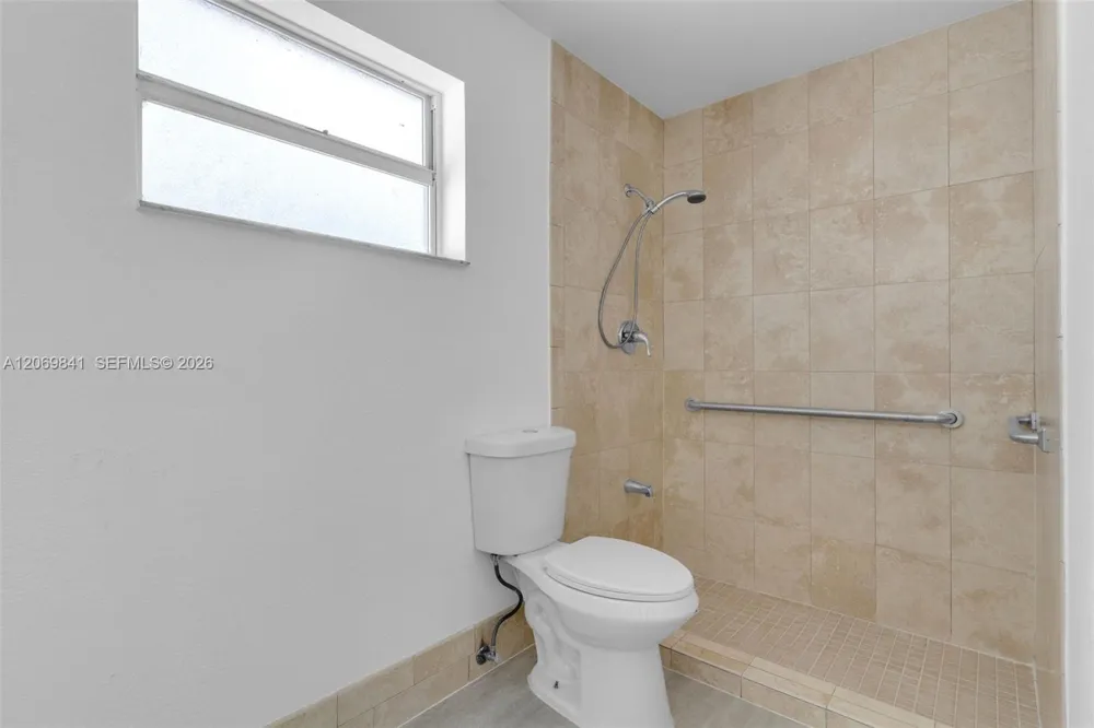 9999 NW 25th Ter Doral, FL 33172