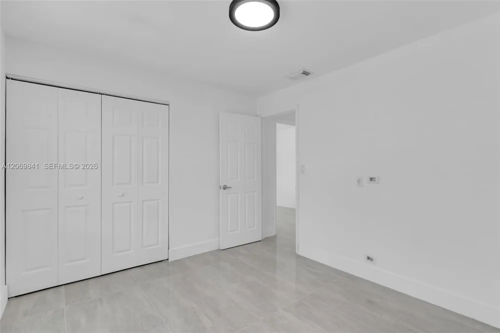 9999 NW 25th Ter Doral, FL 33172