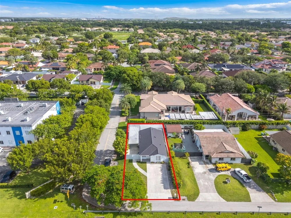 9999 NW 25th Ter Doral, FL 33172