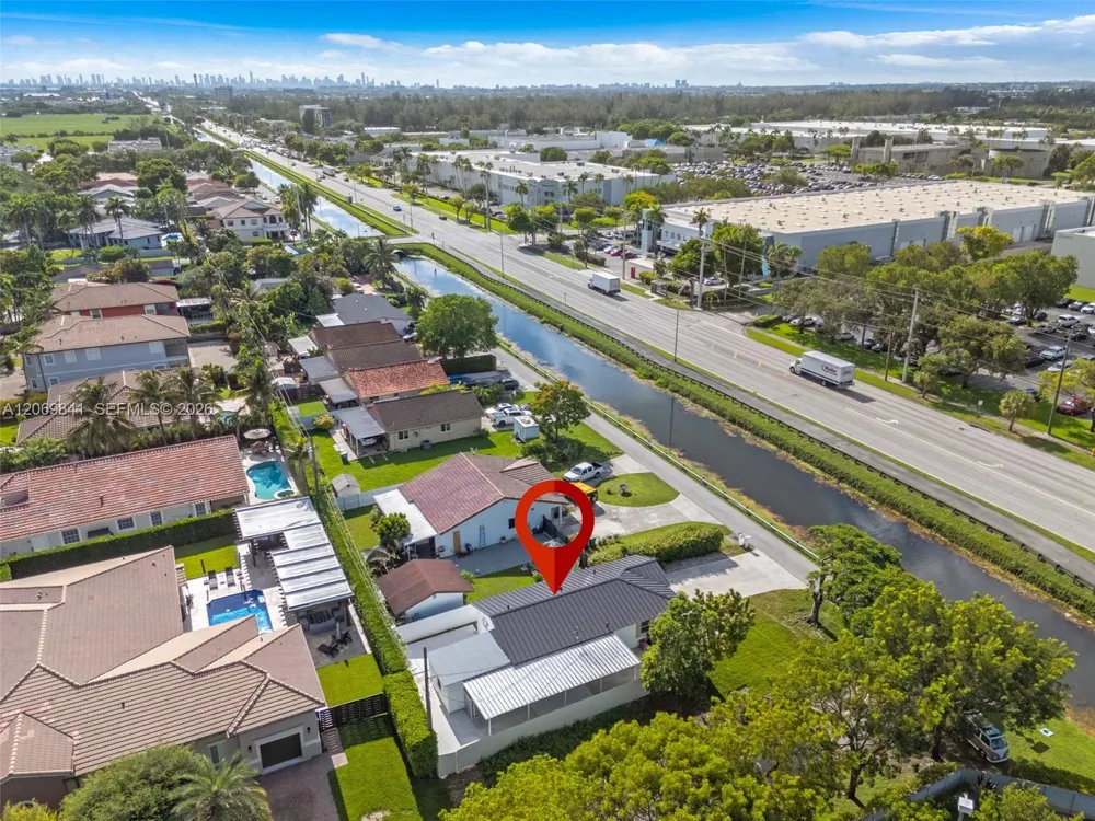 9999 NW 25th Ter Doral, FL 33172