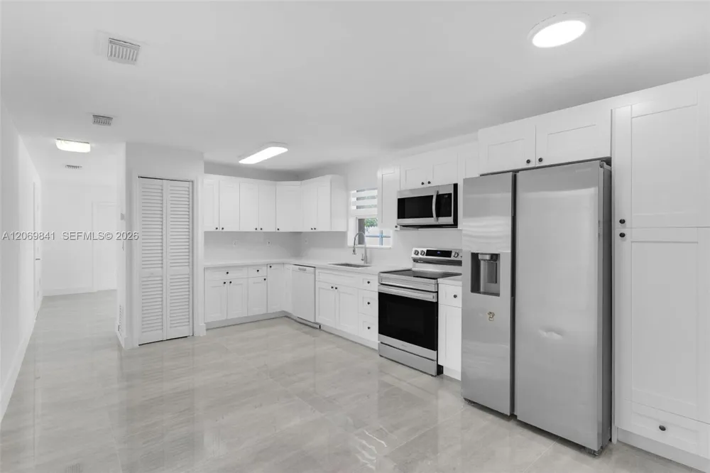 9999 NW 25th Ter Doral, FL 33172