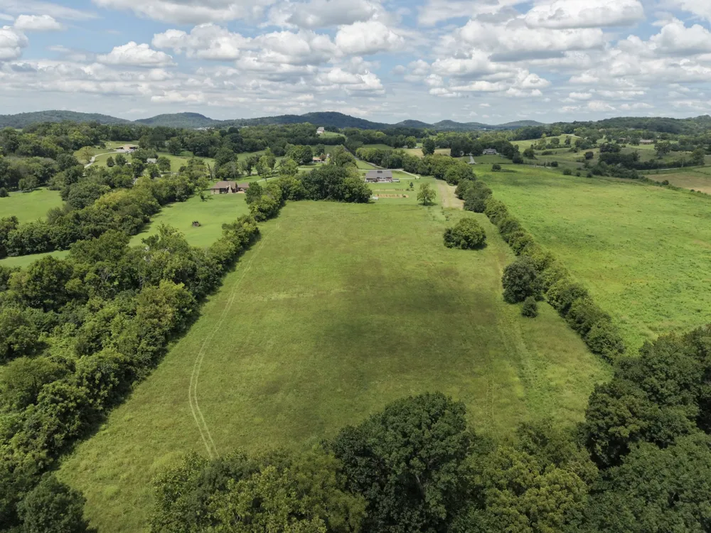 2865 McCanless Rd Nolensville, TN 37135