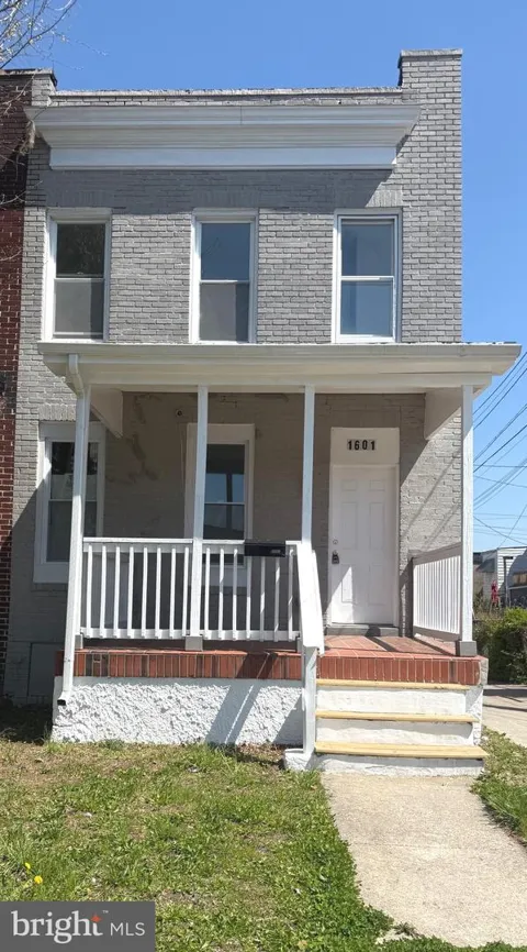 1601 LONGWOOD STREET