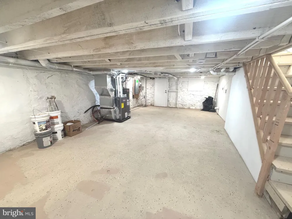 1601 LONGWOOD STREET Baltimore, MD 21216