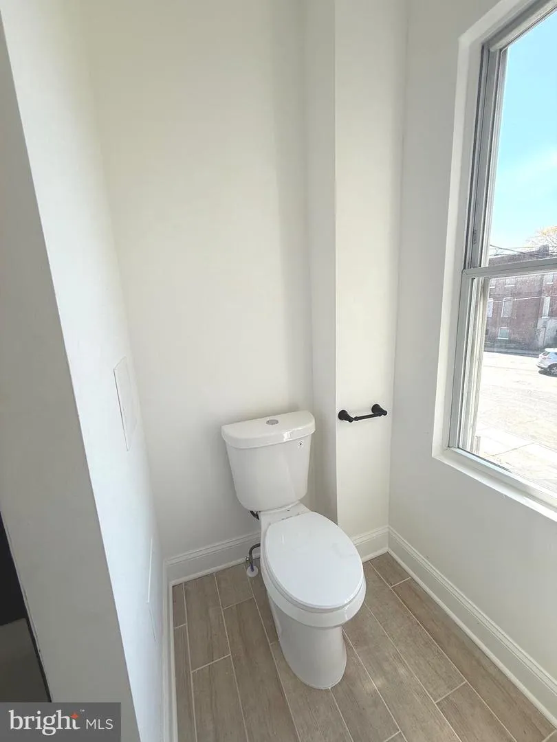 1601 LONGWOOD STREET Baltimore, MD 21216
