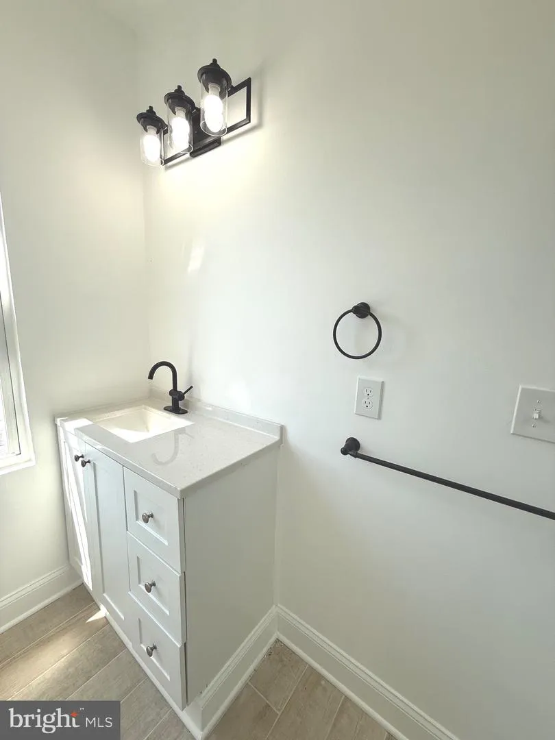 1601 LONGWOOD STREET Baltimore, MD 21216