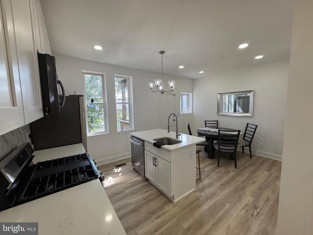 1601 LONGWOOD STREET Baltimore, MD 21216