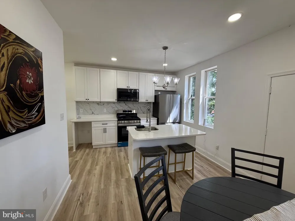 1601 LONGWOOD STREET Baltimore, MD 21216