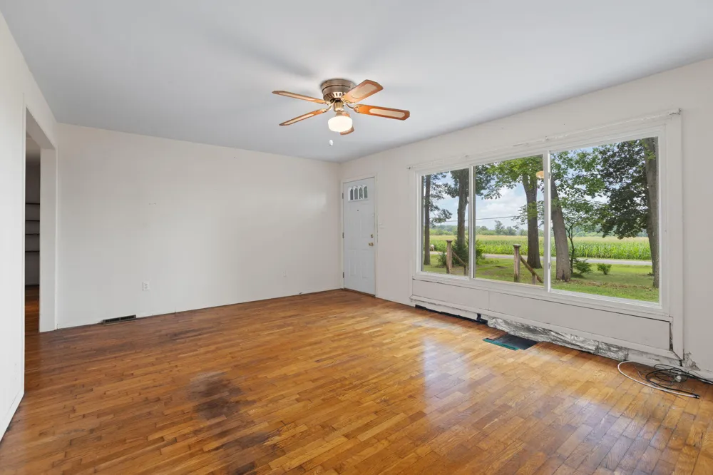 4396 Holloway Adrian, MI 49221