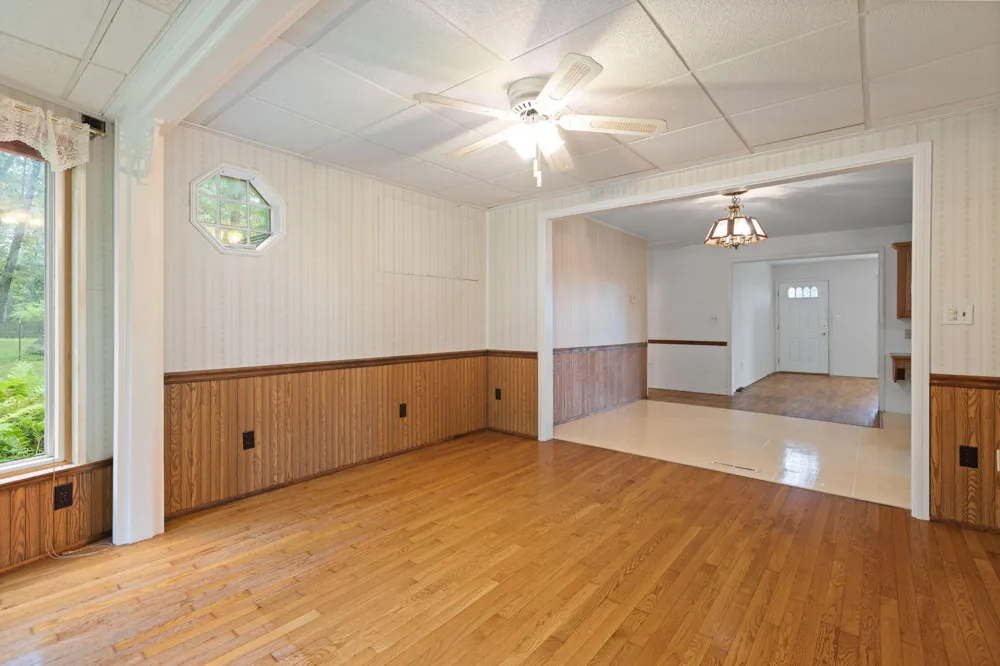 4396 Holloway Adrian, MI 49221