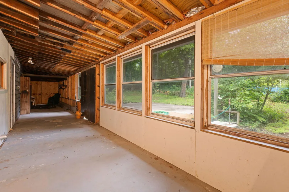 4396 Holloway Adrian, MI 49221