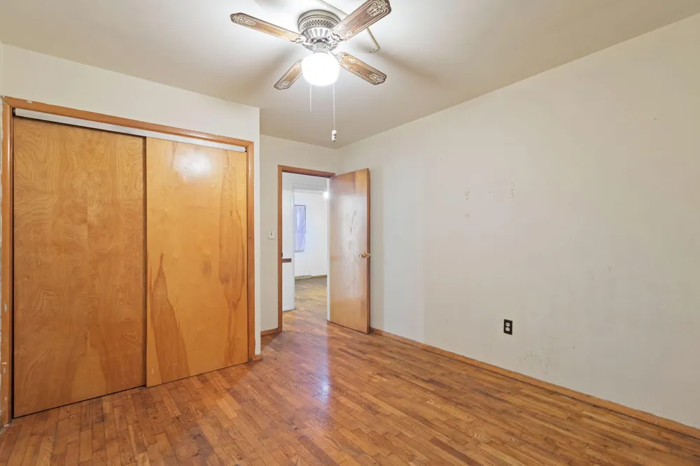 4396 Holloway Adrian, MI 49221