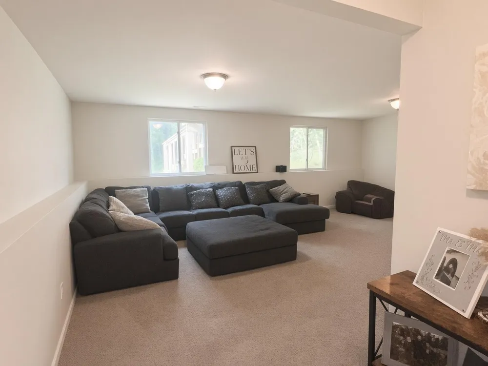 1493 Drew Drive Niles, MI 49120
