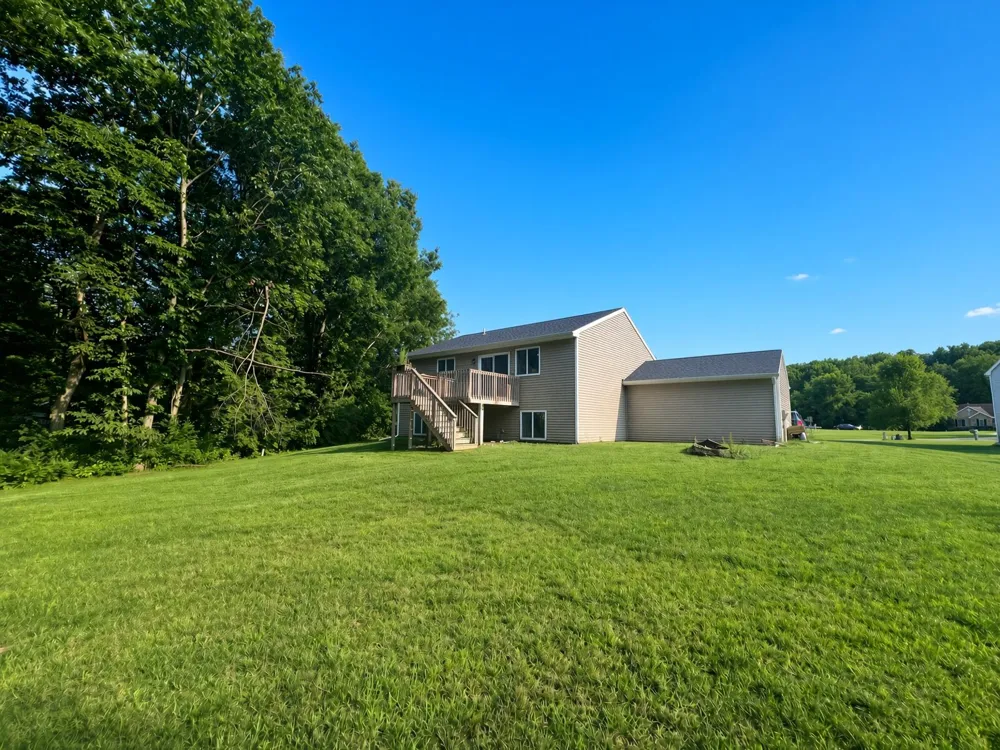 1493 Drew Drive Niles, MI 49120