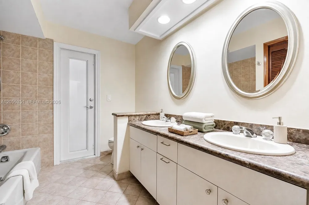7920 SW 172nd Ter Palmetto Bay, FL 33157