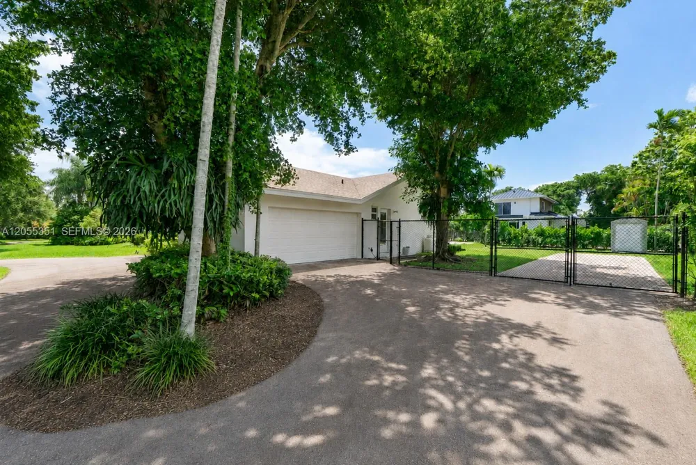 7920 SW 172nd Ter Palmetto Bay, FL 33157
