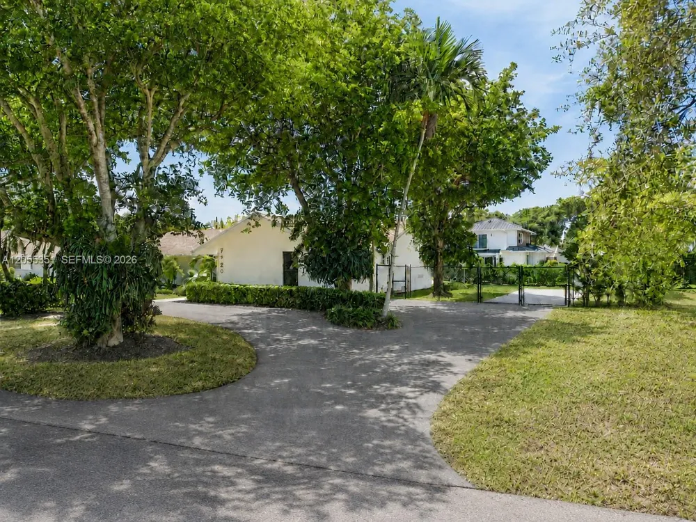 7920 SW 172nd Ter Palmetto Bay, FL 33157