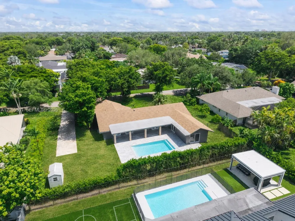 7920 SW 172nd Ter Palmetto Bay, FL 33157
