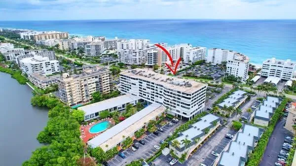 3589 S Ocean Boulevard #37 South Palm Beach, FL 33480