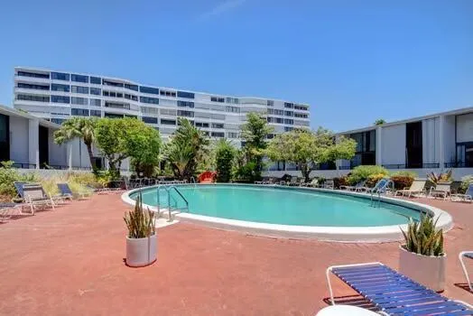 3589 S Ocean Boulevard #37 South Palm Beach, FL 33480