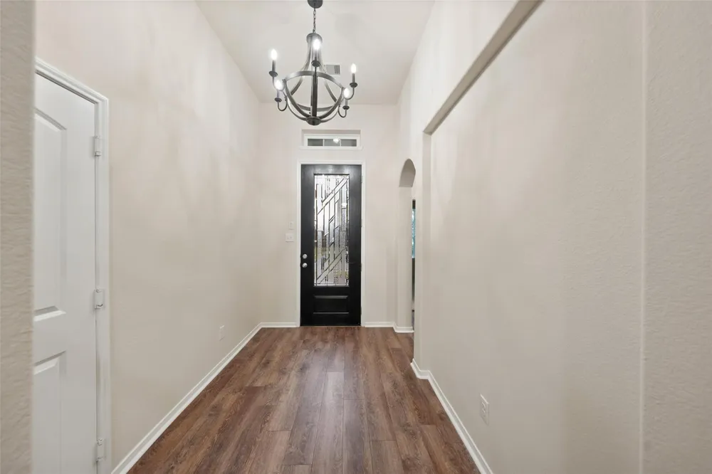5182 Echo Falls Drive Alvin, TX 77511