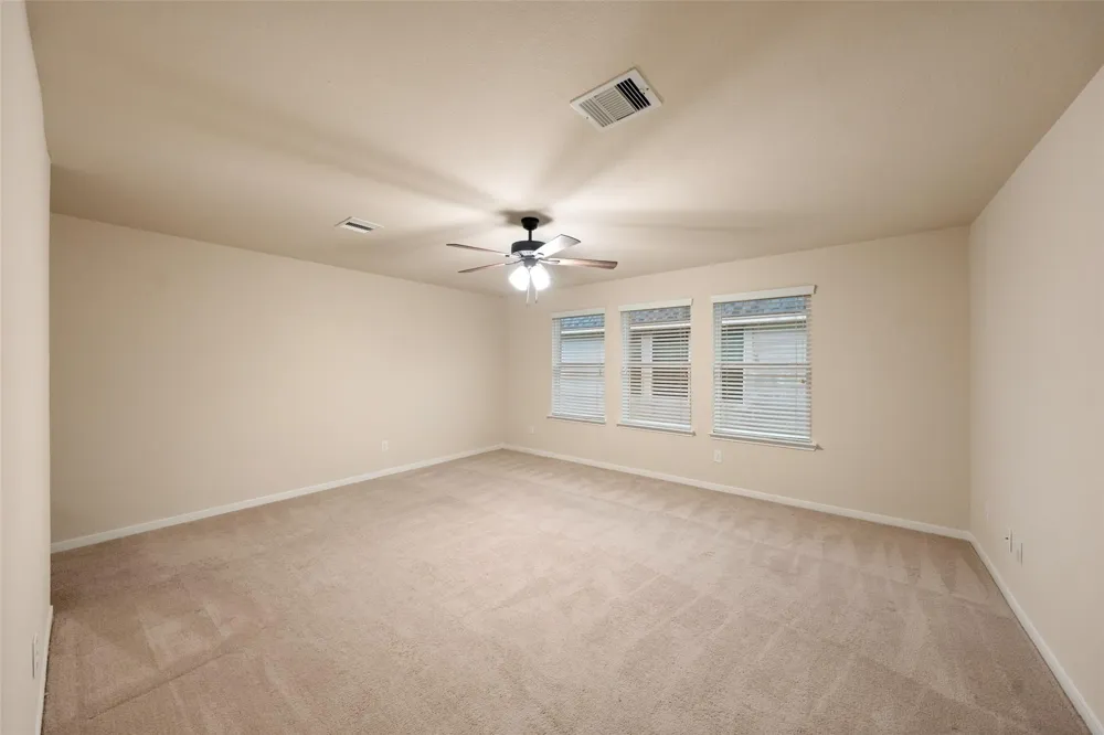 5182 Echo Falls Drive Alvin, TX 77511