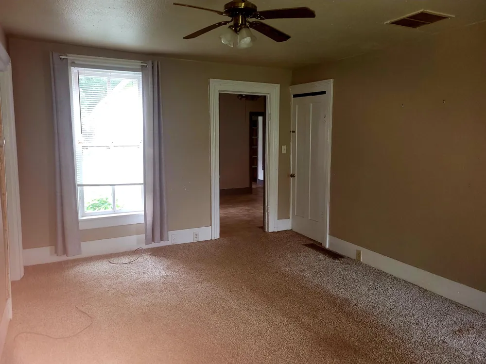 204 W Delaware Street Decatur, MI 49045