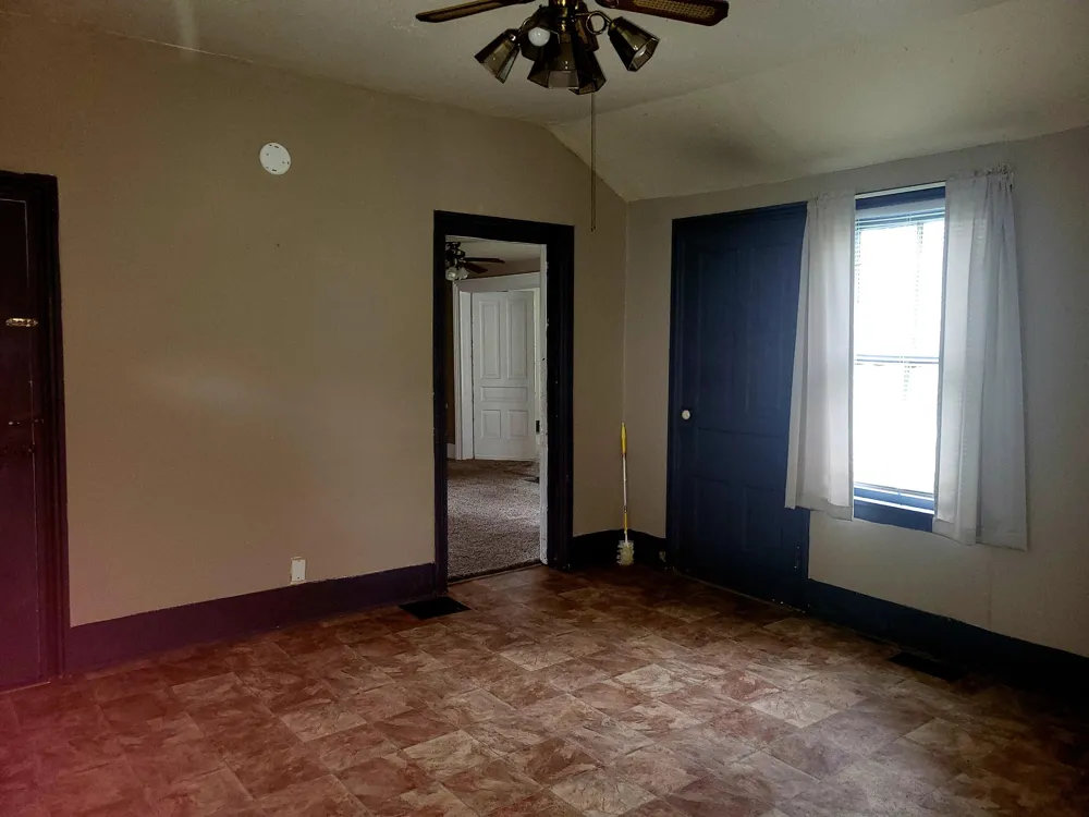204 W Delaware Street Decatur, MI 49045