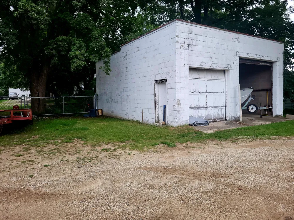 204 W Delaware Street Decatur, MI 49045
