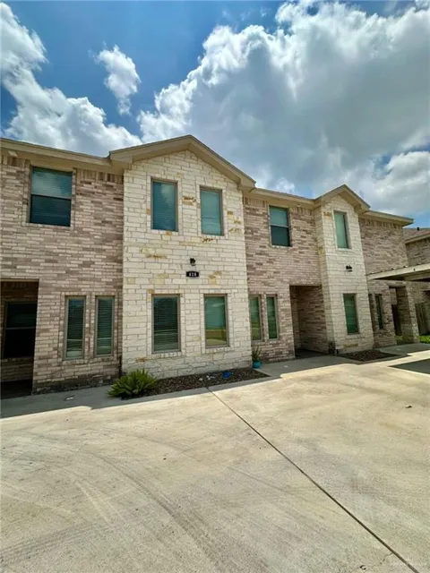 418 Newport Avenue #2