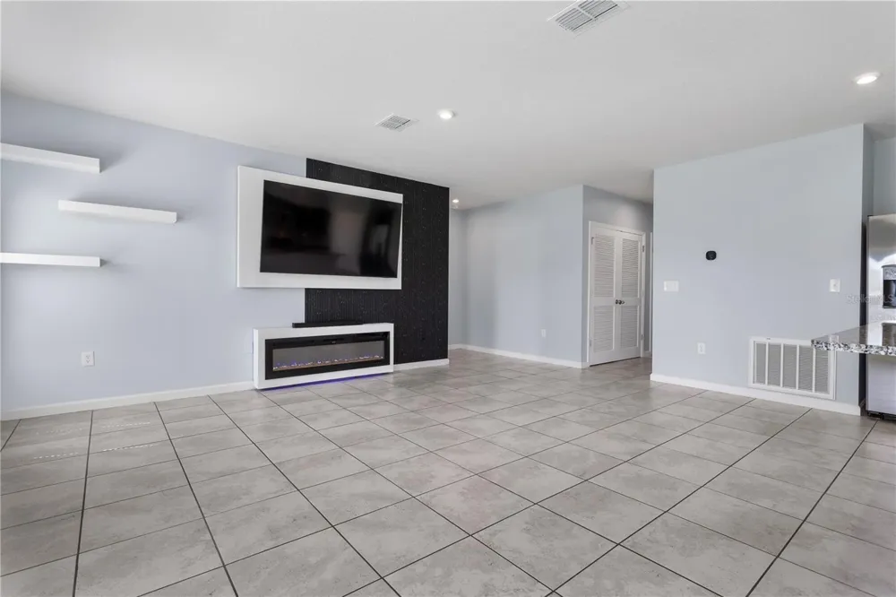 1582 FINNIGAN CIRCLE Haines City, FL 33844