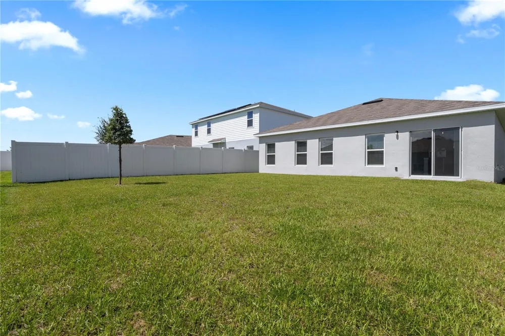 1582 FINNIGAN CIRCLE Haines City, FL 33844
