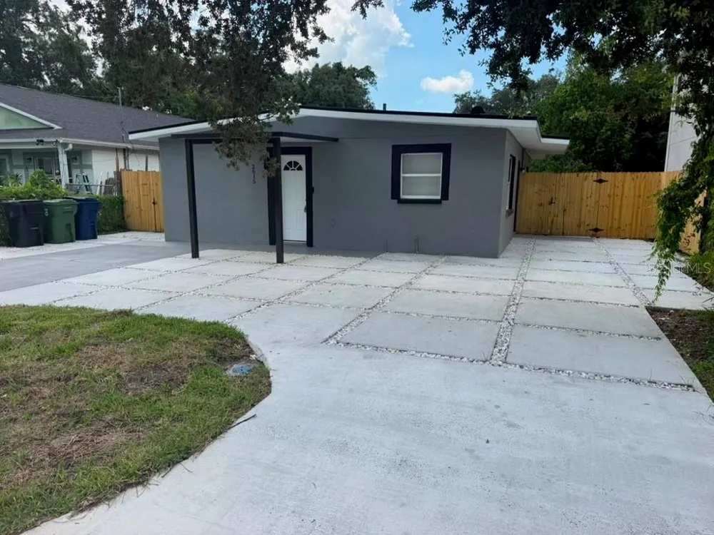2615 E 23RD AVENUE Tampa, FL 33605