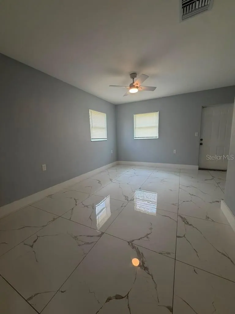 2615 E 23RD AVENUE Tampa, FL 33605
