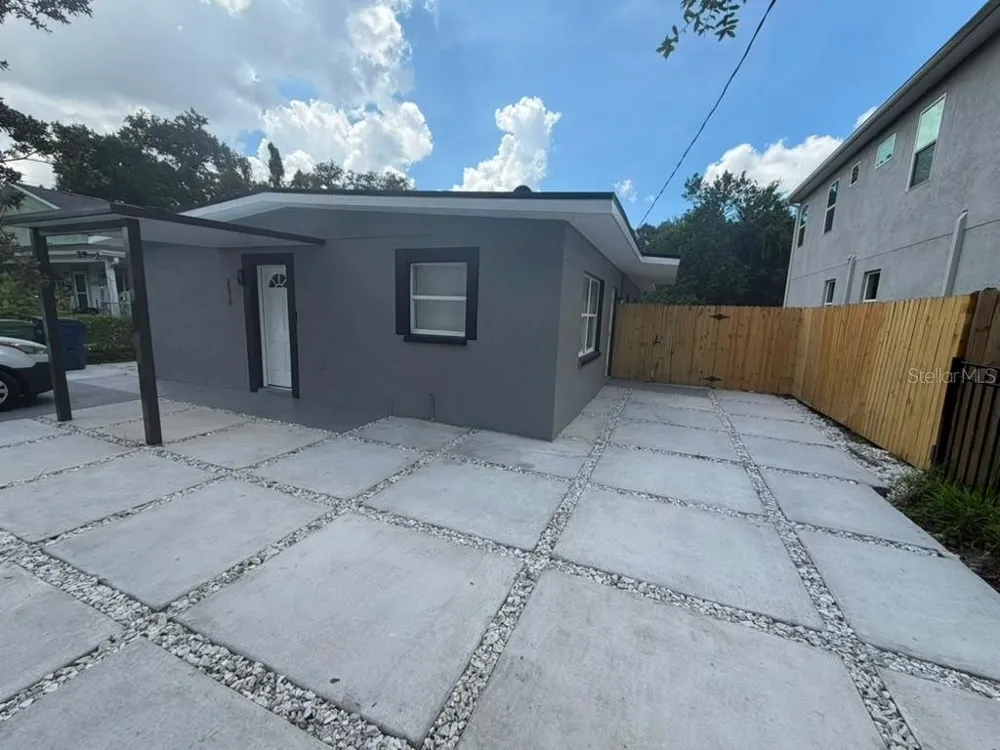 2615 E 23RD AVENUE Tampa, FL 33605