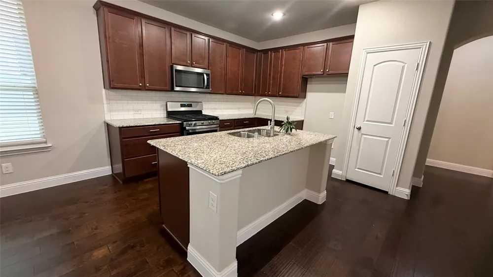 7304 Elm Grove Lane Little Elm, TX 76227