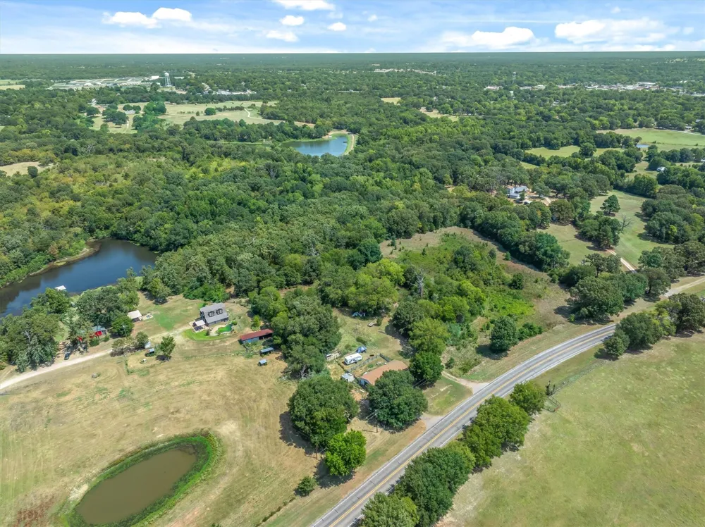 8086 FM 17 Grand Saline, TX 75140