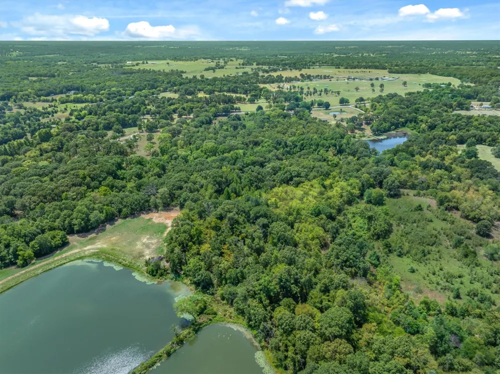 8086 FM 17 Grand Saline, TX 75140
