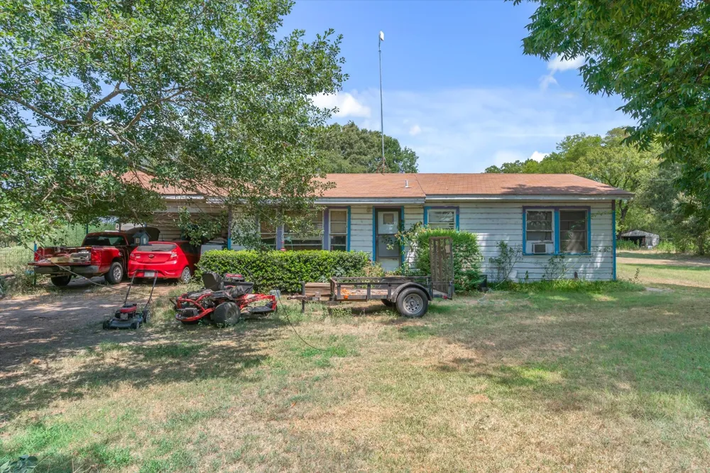 8086 FM 17 Grand Saline, TX 75140