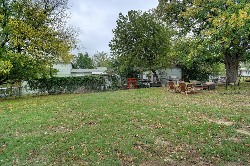 1000 S.E. Parkway Parkway Azle, TX 76020