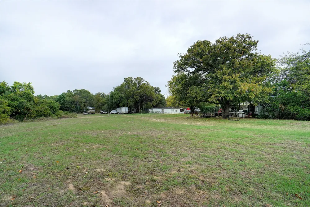 1000 S.E. Parkway Parkway Azle, TX 76020