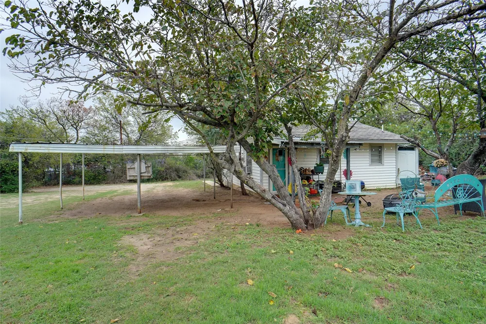 1000 S.E. Parkway Parkway Azle, TX 76020