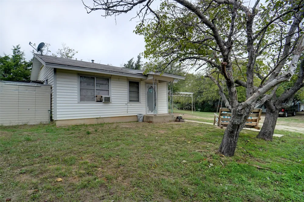 1000 S.E. Parkway Parkway Azle, TX 76020