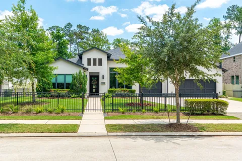 10561 Lake Palmetto Drive