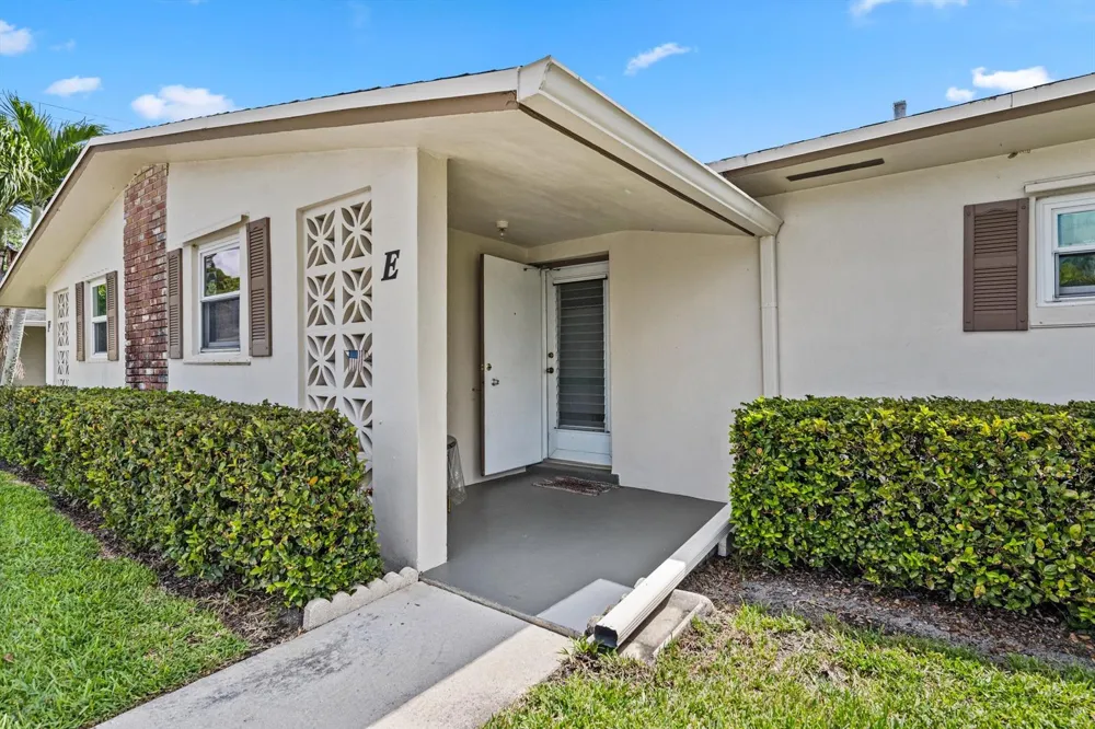 2528 EMORY DRIVE E #E West Palm Beach, FL 33415