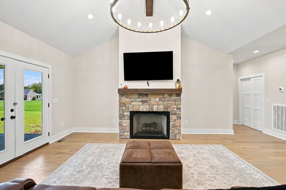 114 Hurst Dr Leoma, TN 38468