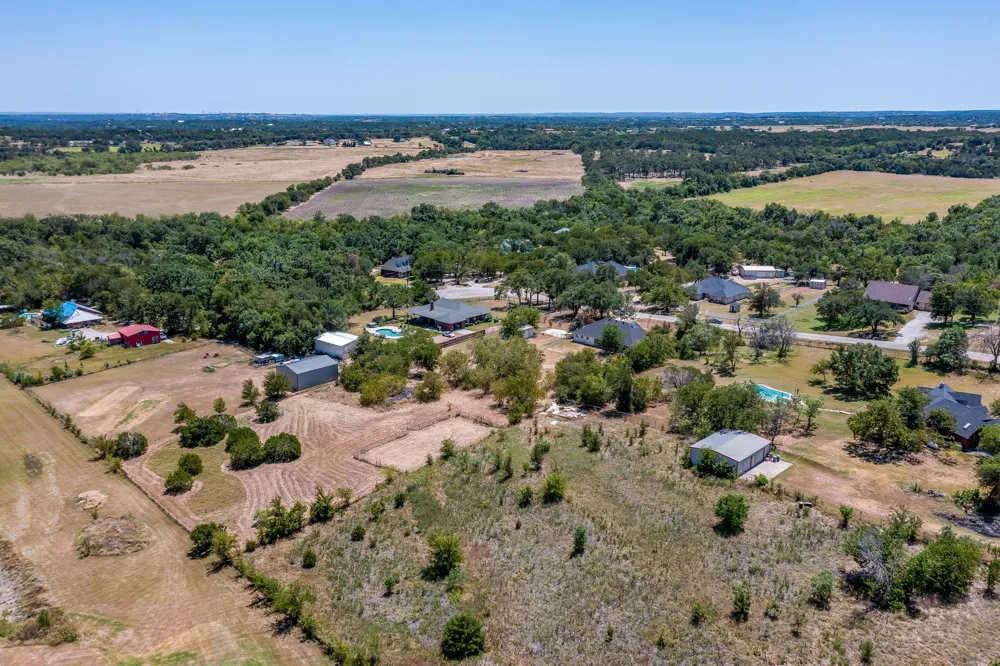 321 E Woody Creek Court Springtown, TX 76082