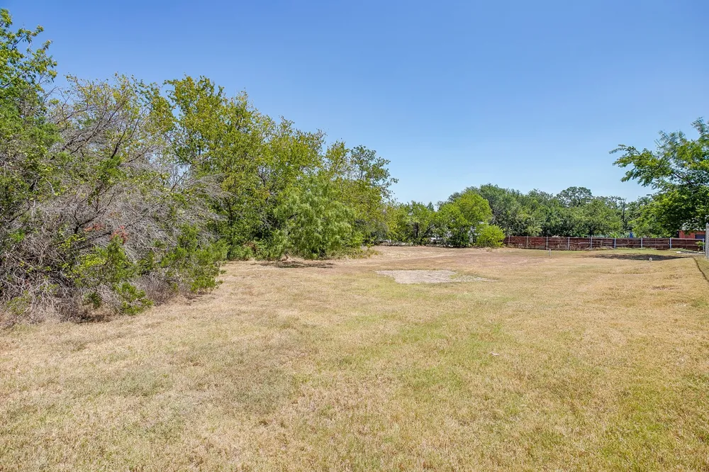 321 E Woody Creek Court Springtown, TX 76082