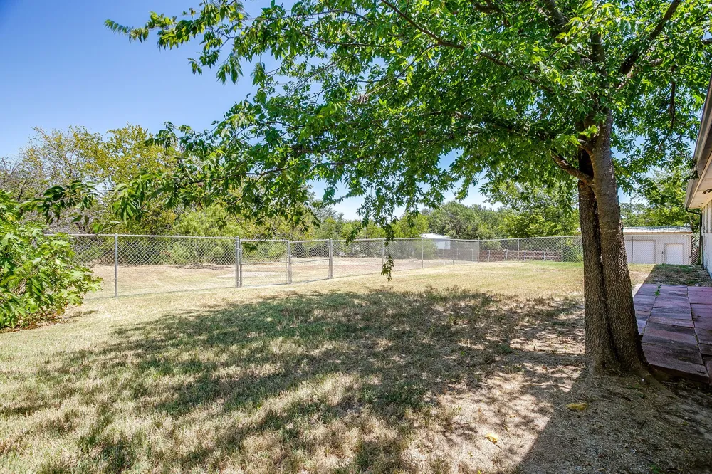 321 E Woody Creek Court Springtown, TX 76082